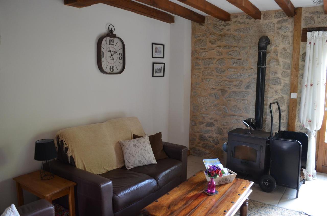 Character 2 Bed Cottage Within Walking Distance Of Bar/Restaurants Piegut-Pluviers Ngoại thất bức ảnh